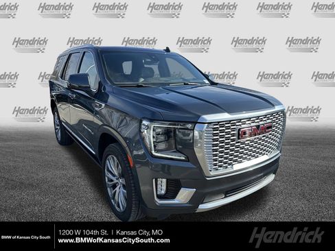 Used 2021 GMC Yukon Denali w/ Denali Premium Package image 1