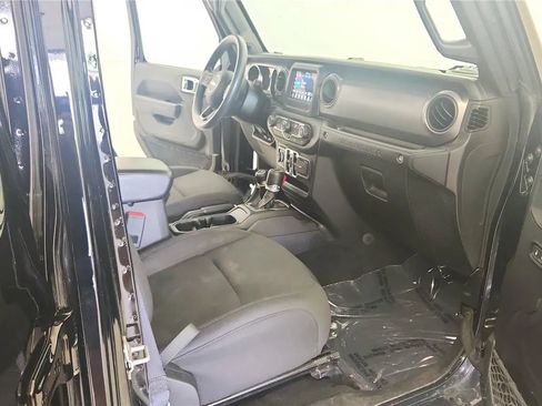 Used 2022 Jeep Wrangler Unlimited Sport AWD/4WD image 34