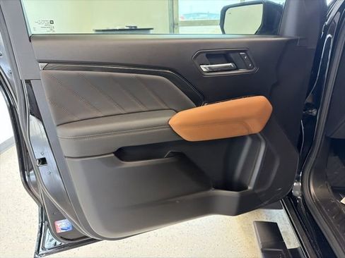 New 2026 GMC Canyon AT4 image 40