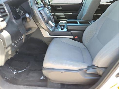 Used 2022 Toyota Tundra SR5 w/ SR5 Convenience Package RWD image 18