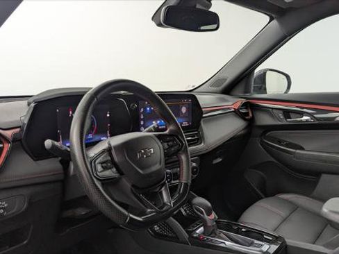 Used 2024 Chevrolet TrailBlazer RS w/ Convenience Package AWD/4WD image 24
