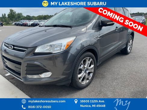 Used 2015 Ford Escape Titanium AWD/4WD image 3
