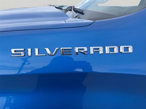 Used 2024 Chevrolet Silverado 1500 Custom image 13
