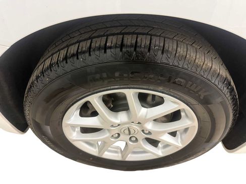 Used 2022 Chrysler Pacifica Touring-L FWD image 13