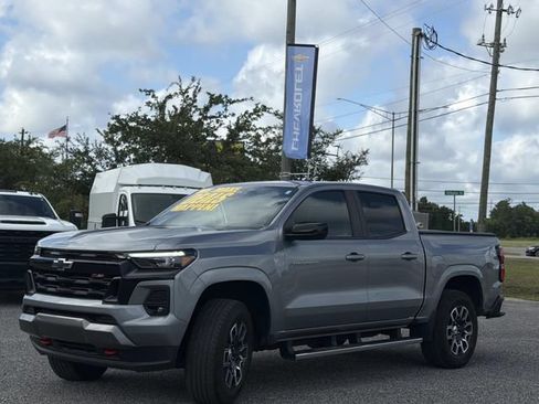 Used 2024 Chevrolet Colorado Z71 w/ Z71 Convenience Package 2 AWD/4WD image 14
