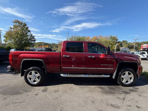 Used 2015 GMC Sierra 2500 Denali w/ Suspension Package, Off-Road image 6
