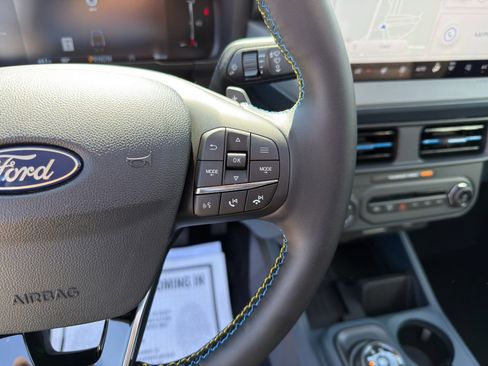 New 2025 Ford Maverick Lobo image 39