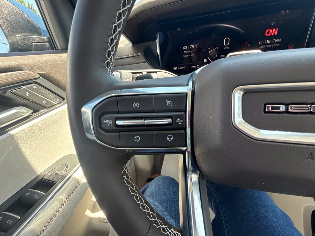 Used 2026 GMC Acadia Denali w/ Super Cruise Package AWD/4WD image 23