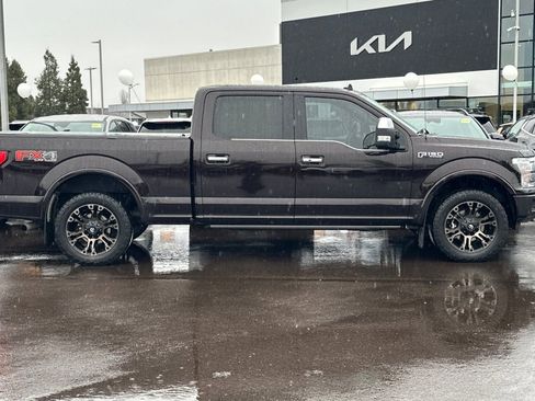 Used 2019 Ford F150 Platinum w/ Technology Package image 3