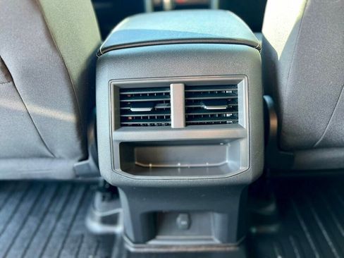 Used 2020 Volkswagen Atlas Cross Sport S image 15