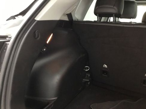 Used 2022 Jeep Compass Latitude w/ Sun and Sound Group image 17