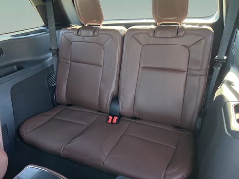 New 2026 Lincoln Aviator Reserve w/ Luxury Package image 24