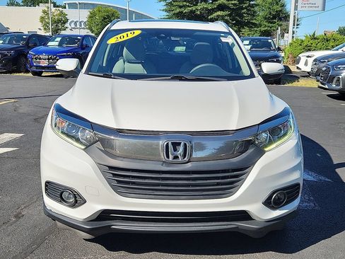 Used 2019 Honda HR-V EX image 8