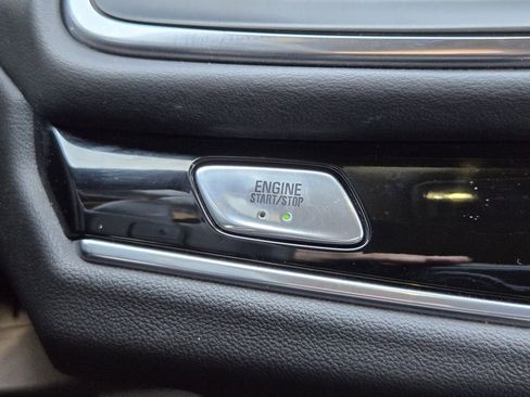 Used 2023 Buick Enclave Avenir w/ Avenir Technology Package image 20