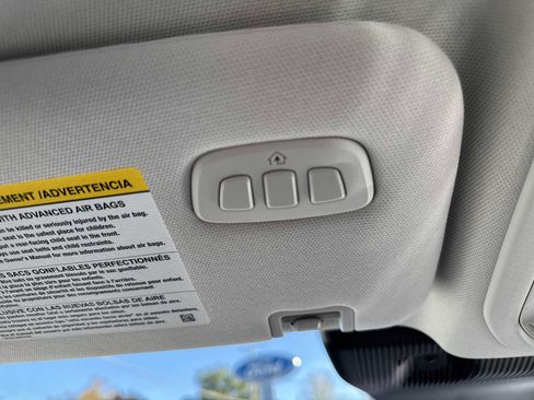 Used 2025 Ford Explorer Platinum w/ LUX Leather Package image 34