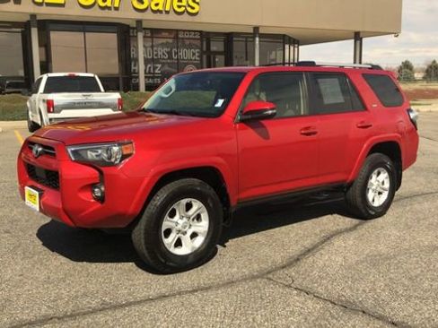 Used 2024 Toyota 4Runner SR5 Premium w/ Moonroof Package image 4