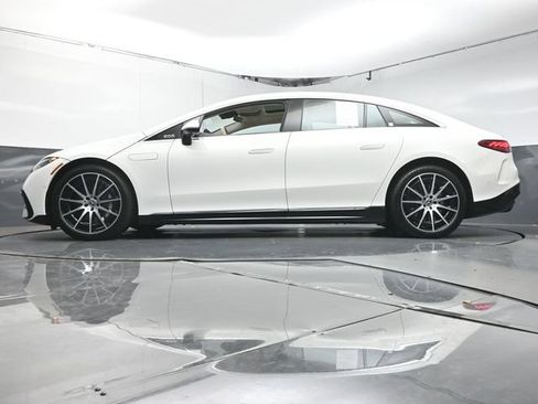 Certified 2022 Mercedes-Benz EQS 450+ Sedan image 36