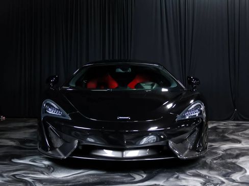 Used 2017 McLaren 570S Coupe RWD image 9
