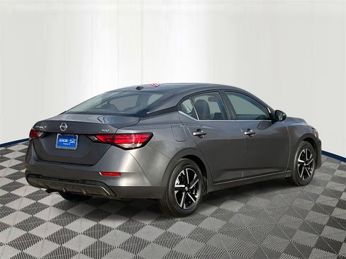 Used 2024 Nissan Sentra SV image 5