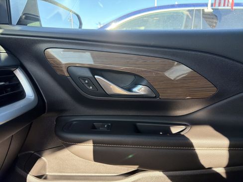 Used 2020 GMC Terrain SLE image 19