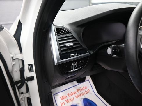 Used 2021 BMW X3 sDrive30i w/ Premium Package image 2