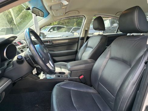 Used 2015 Subaru Legacy 2.5i Limited image 2