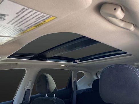 Used 2016 Nissan Murano S image 7