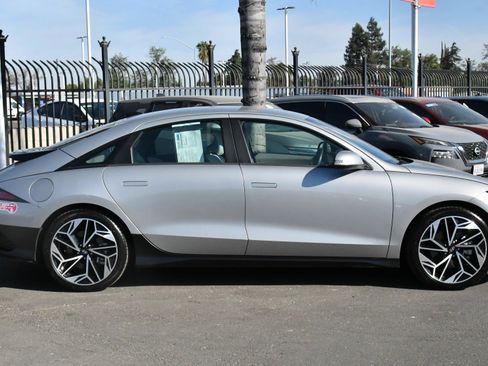 Used 2023 Hyundai Ioniq 6 SEL RWD image 9