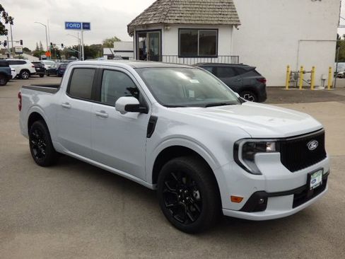 New 2026 Ford Maverick Lobo AWD/4WD image 1