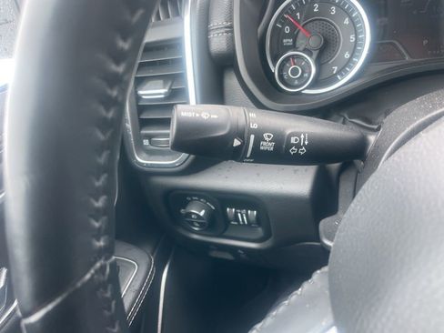 Used 2023 RAM 1500 Laramie image 19