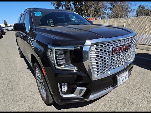 Used 2023 GMC Yukon XL Denali AWD/4WD image 2