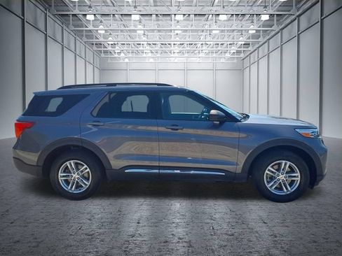 Used 2021 Ford Explorer XLT w/ Class III Trailer Tow Package AWD/4WD image 4
