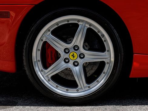 Used 2005 Ferrari 575M Maranello Superamerica RWD image 38