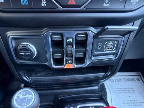 Used 2023 Jeep Wrangler Sahara AWD/4WD image 26