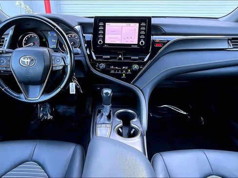Used 2023 Toyota Camry SE w/ Blackout Package (TMS) FWD image 7