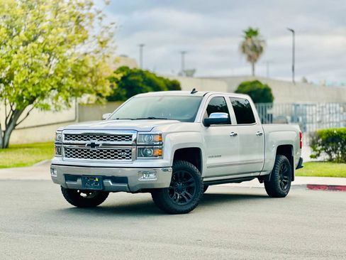 Used 2015 Chevrolet Silverado 1500 LTZ RWD image 1