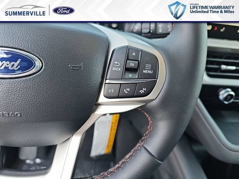 New 2026 Ford Explorer Active RWD image 22