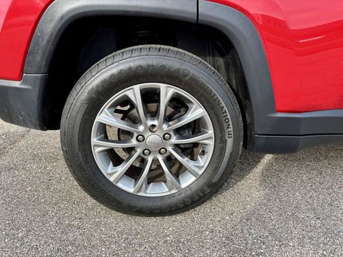 Used 2023 Jeep Compass Sport image 37