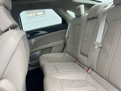 Used 2019 Lincoln MKZ Reserve w/ Luxury Package image 9