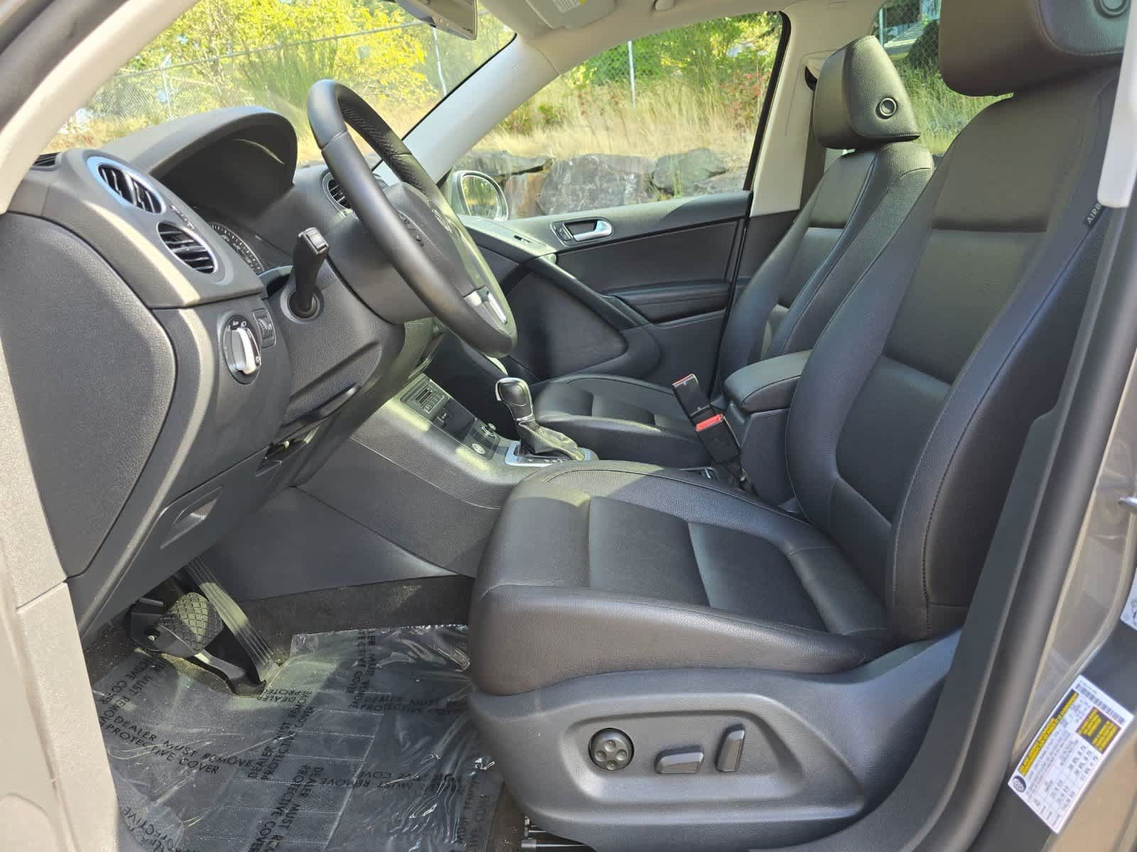 Used 2016 Volkswagen Tiguan SE AWD/4WD image 21
