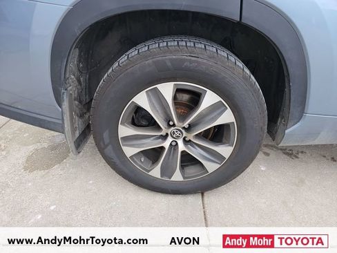 Used 2022 Toyota Highlander XLE image 41