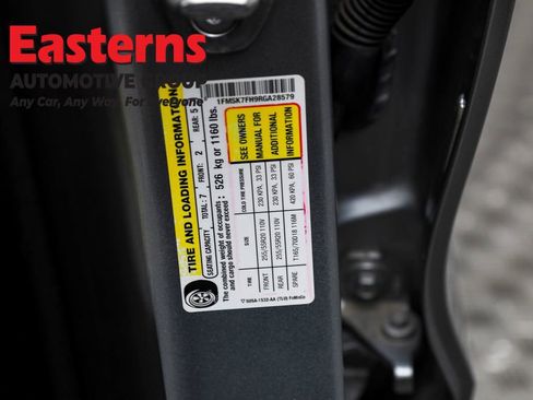 Used 2024 Ford Explorer Limited image 35