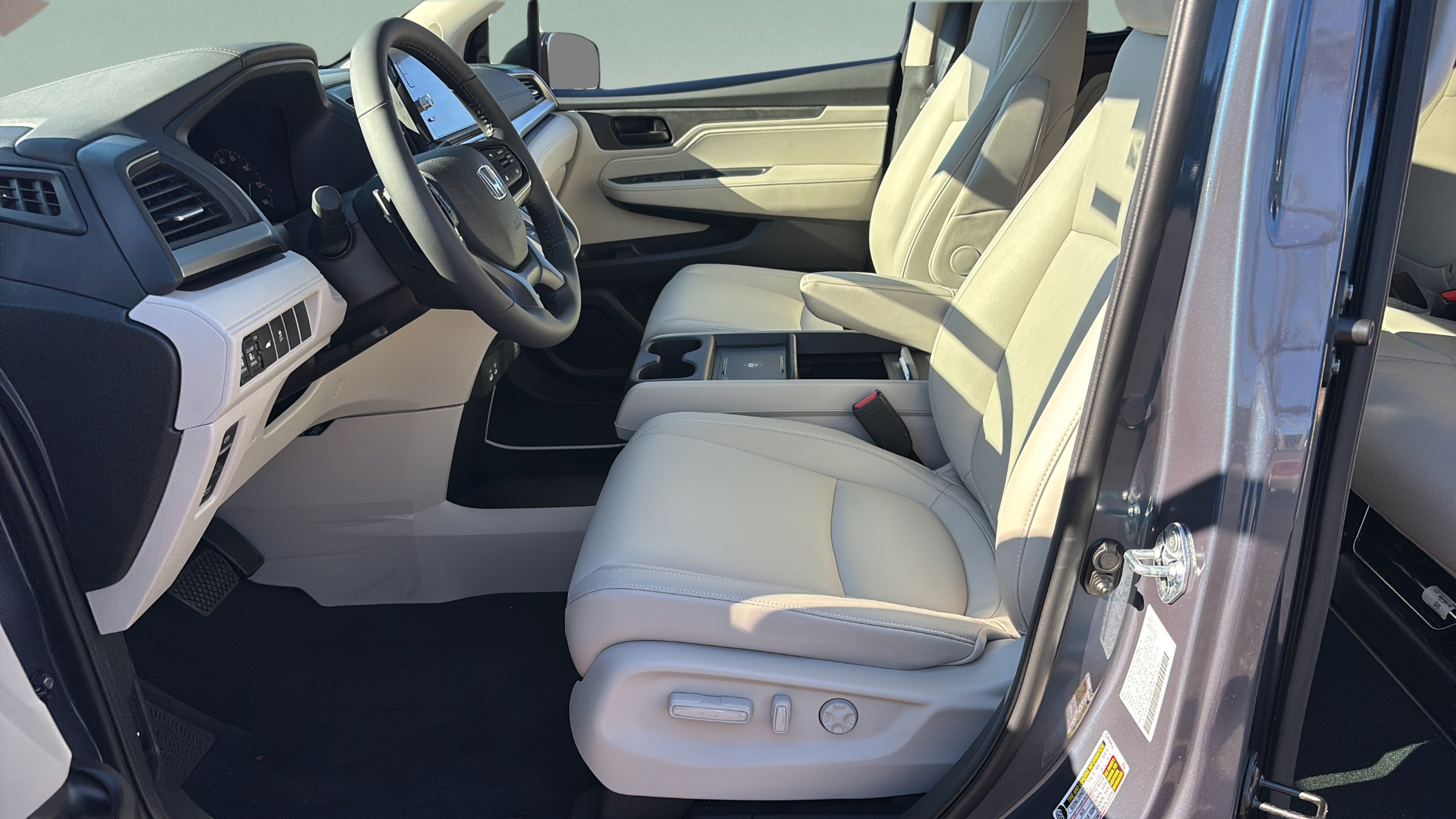 New 2027 Honda Odyssey EX-L image 9