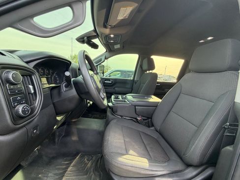 Used 2020 Chevrolet Silverado 2500 Custom w/ Custom Value Package AWD/4WD image 8