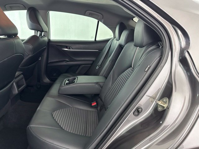 Used 2020 Toyota Camry SE FWD image 28