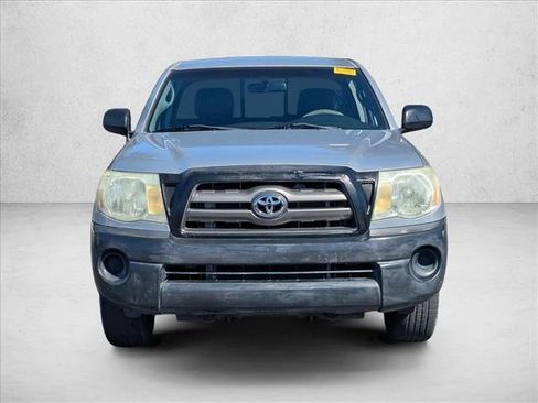 Used 2010 Toyota Tacoma image 2