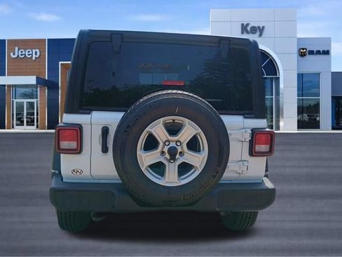 Used 2022 Jeep Wrangler Unlimited Sport AWD/4WD image 4