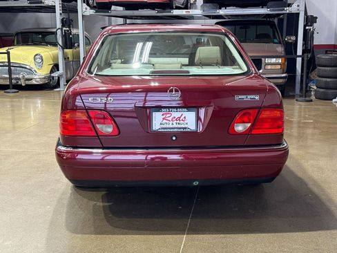 Used 1999 Mercedes-Benz E 320 Sedan image 9