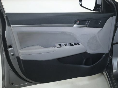 Used 2020 Hyundai Elantra Value Edition w/ Cargo Package (C1) FWD image 15