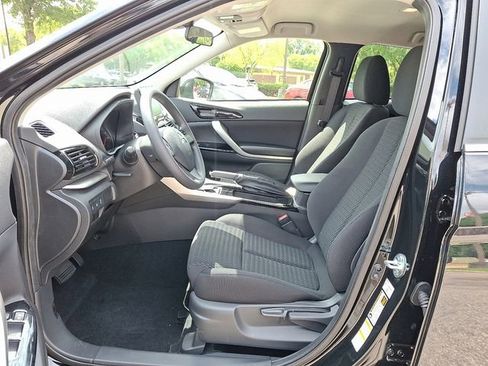 New 2025 Mitsubishi Eclipse Cross LE image 8